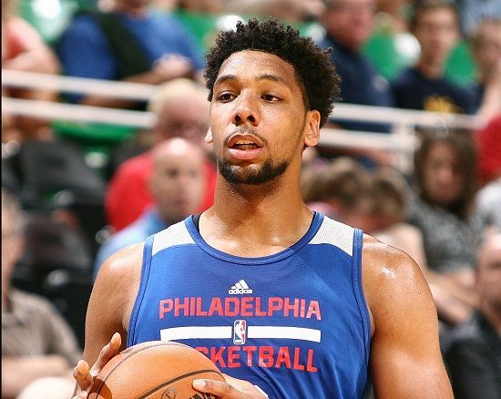 但她在关键 但她在关键