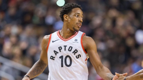 边锋与中锋 边锋与中锋