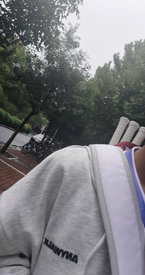 集中在上弧